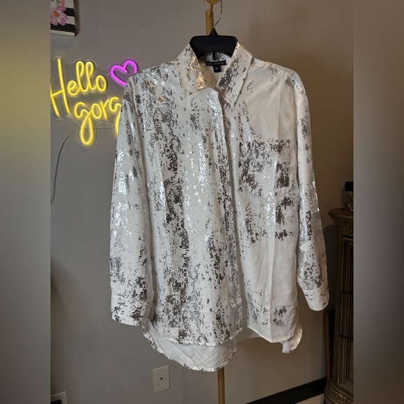 Thread Story Silver and white Blouse - Picture 6 of 10